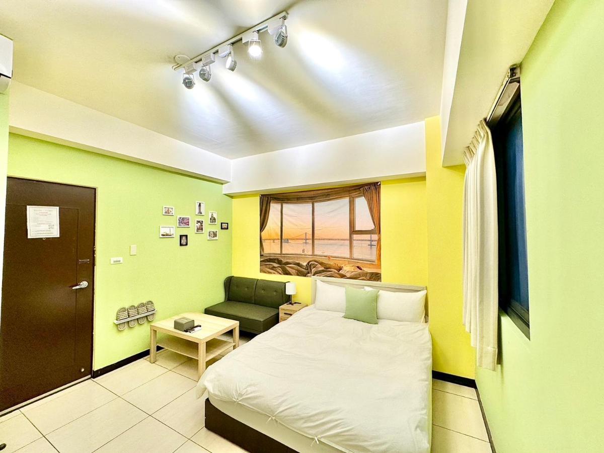 一中北極熊 Apartamento Taichung Exterior foto