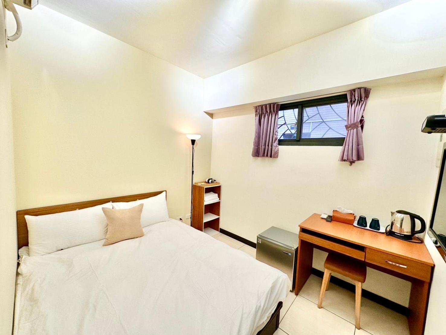一中北極熊 Apartamento Taichung Exterior foto