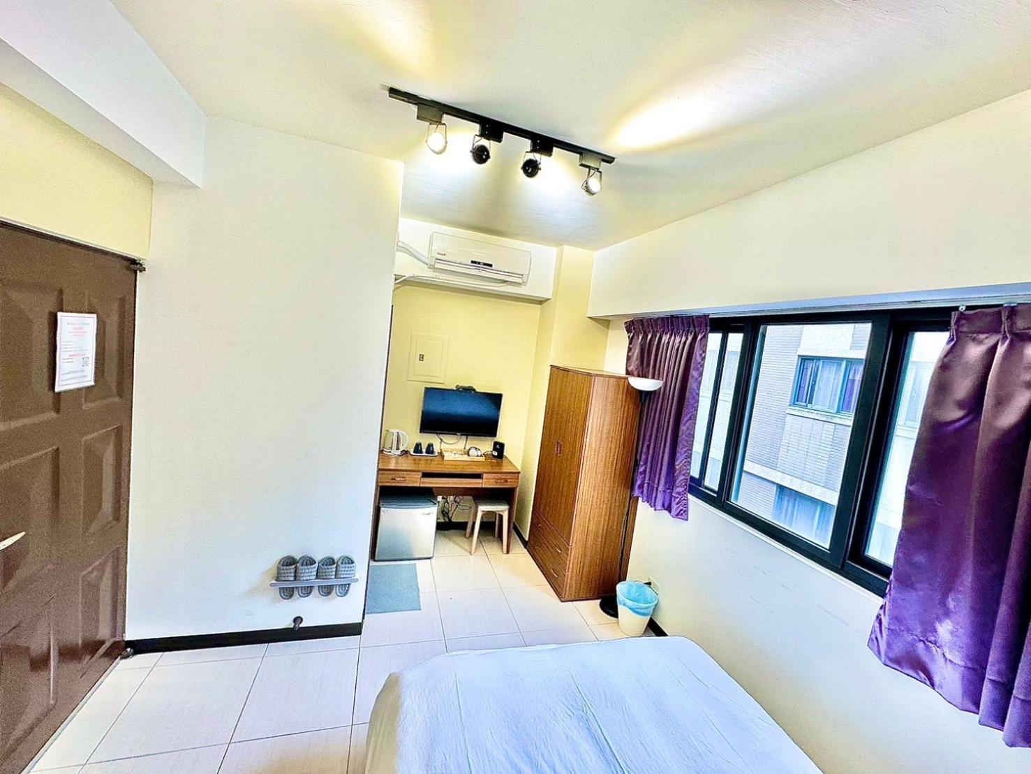 一中北極熊 Apartamento Taichung Exterior foto