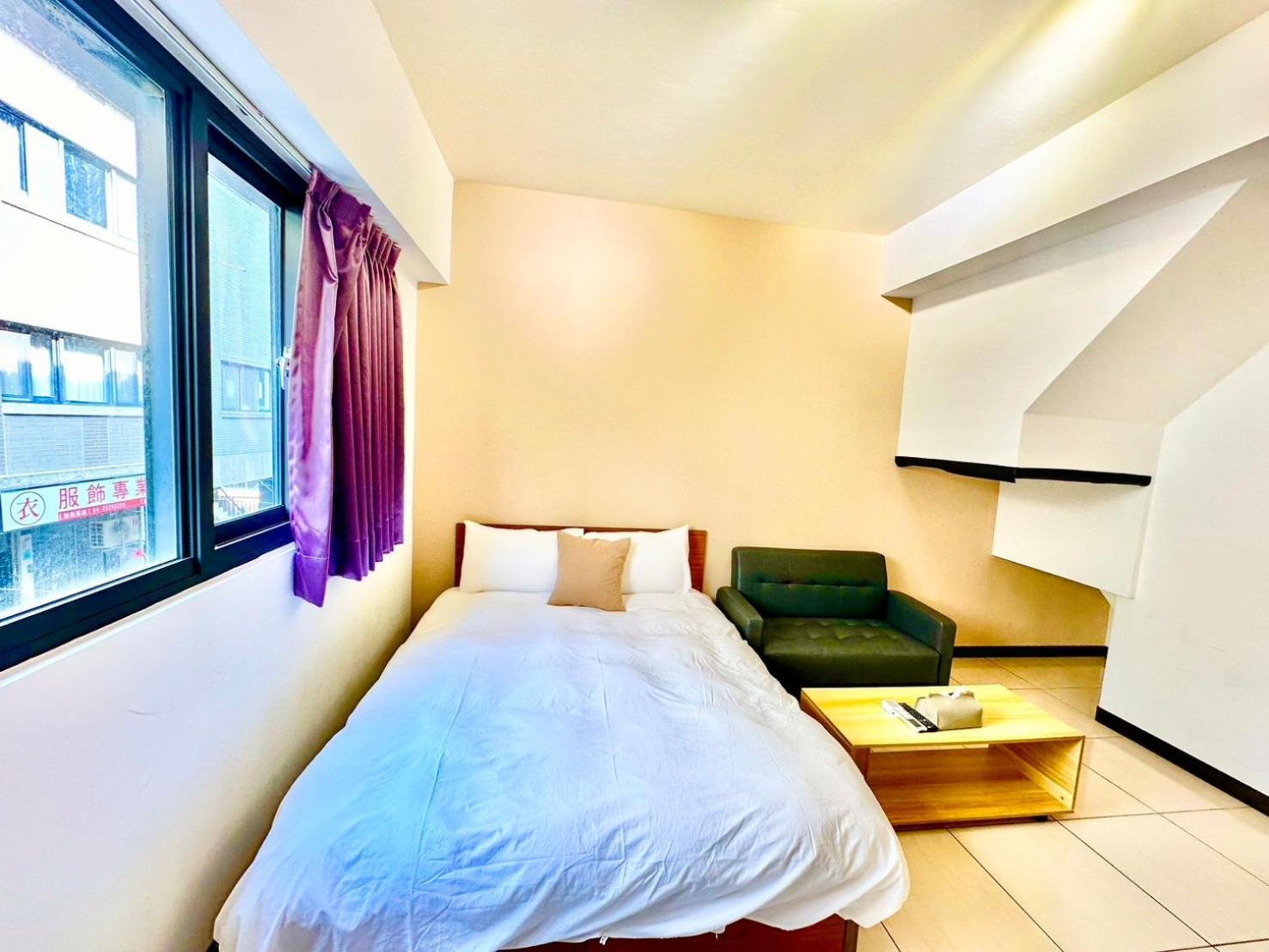 一中北極熊 Apartamento Taichung Exterior foto